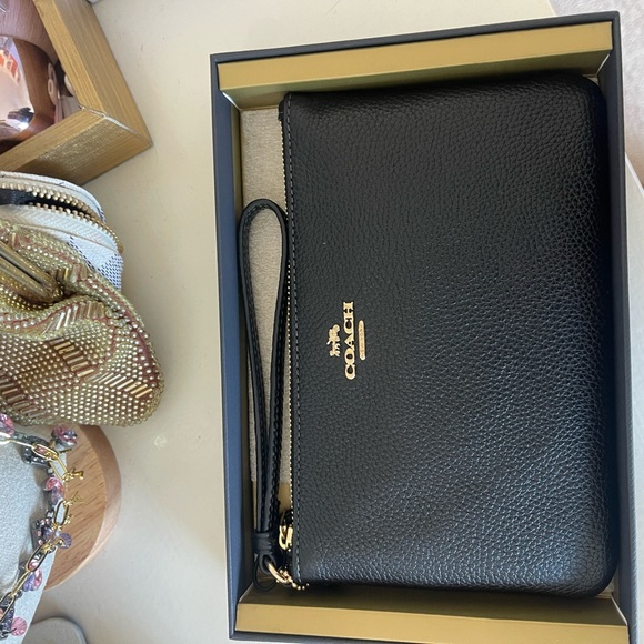 Black Coach Wristlet - Picture 1 of 4